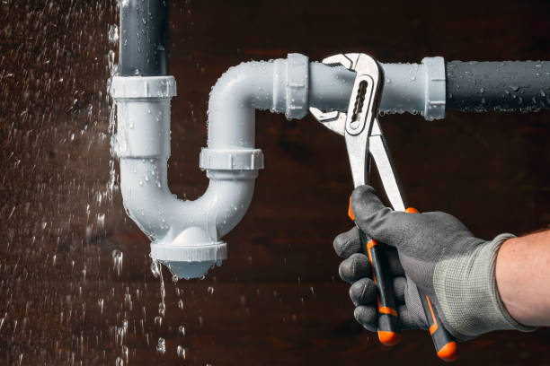Professional Drain Cleaning technician working in Rockbridge Baths, VA